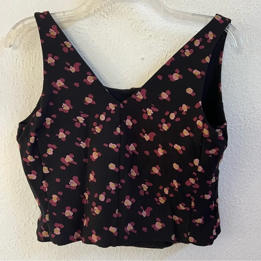 Cabi black flower tank top - Picture 5 of 6